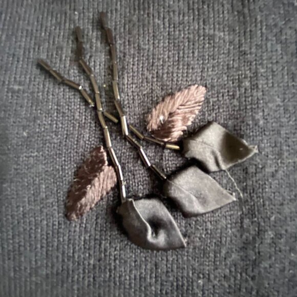 KAREN SCOTT Black Wool Blend Beaded Floral Appliqué Sweater Pullover M - Picture 8 of 12